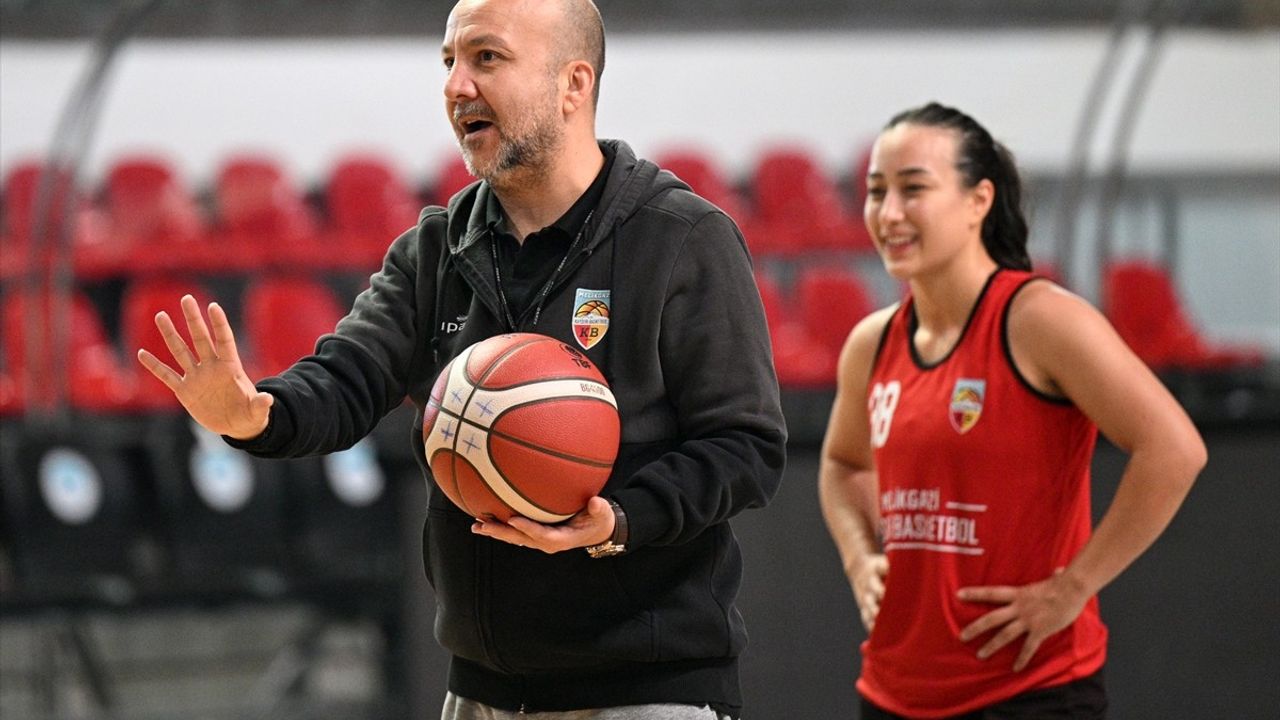 Kayseri Basketbol'da Emre Özsarı'dan Galatasaray Maçı Öncesi Açıklamalar