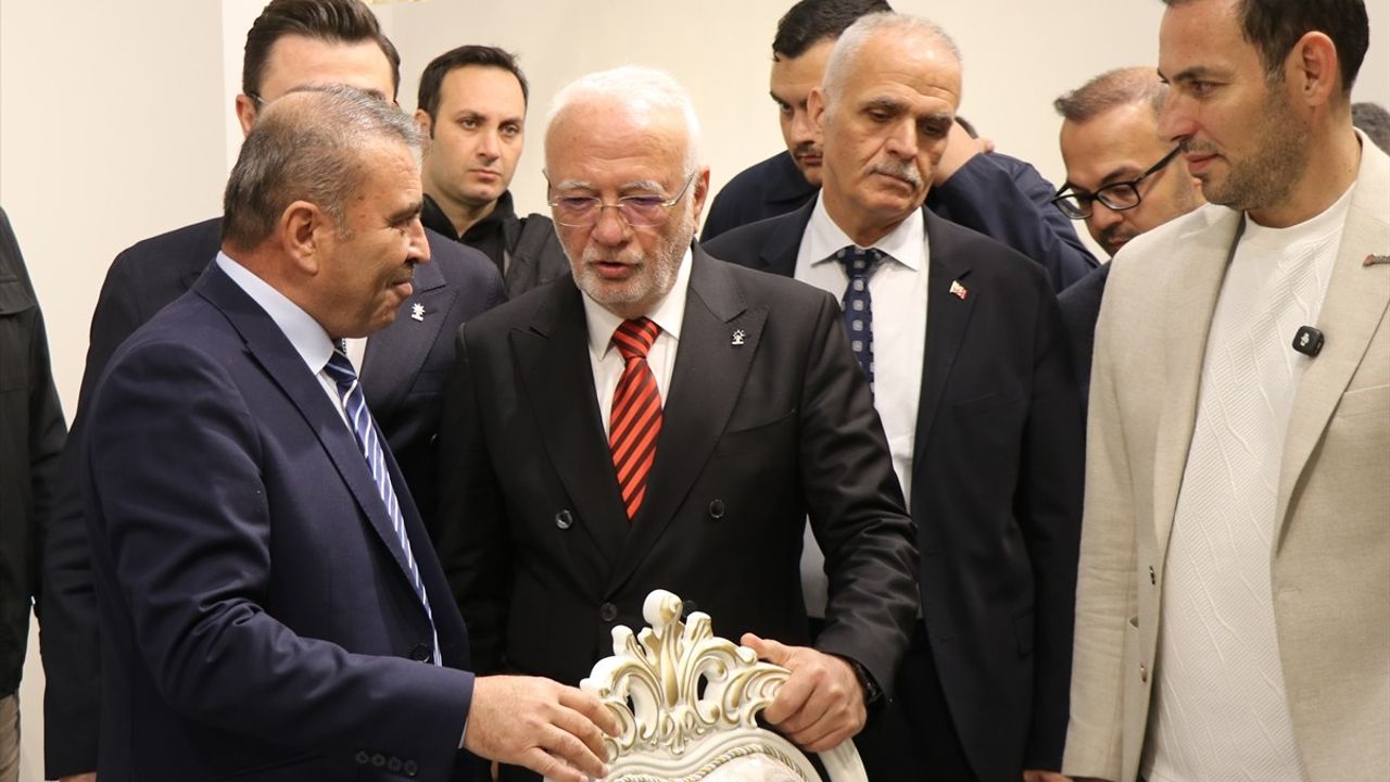 Kayseri'deki Anadolu Mobilya Fuarı'na Ziyaret