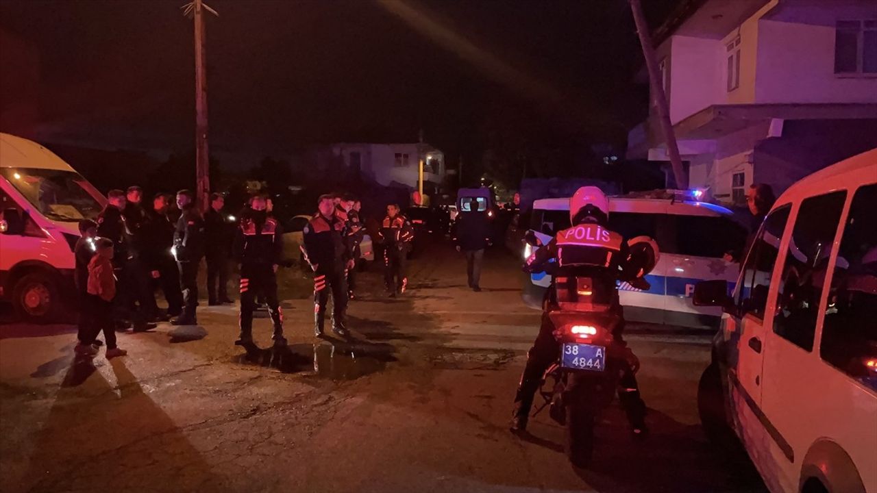 Kayseri'deki Bıçaklı Kavga: 1 Yaralı