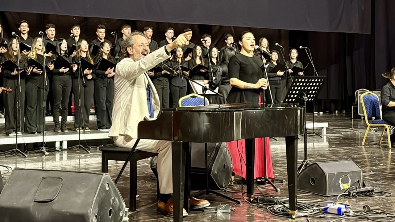 Kırşehir'de 'Kim Var' Sanat Etkinliği Gerçekleşti