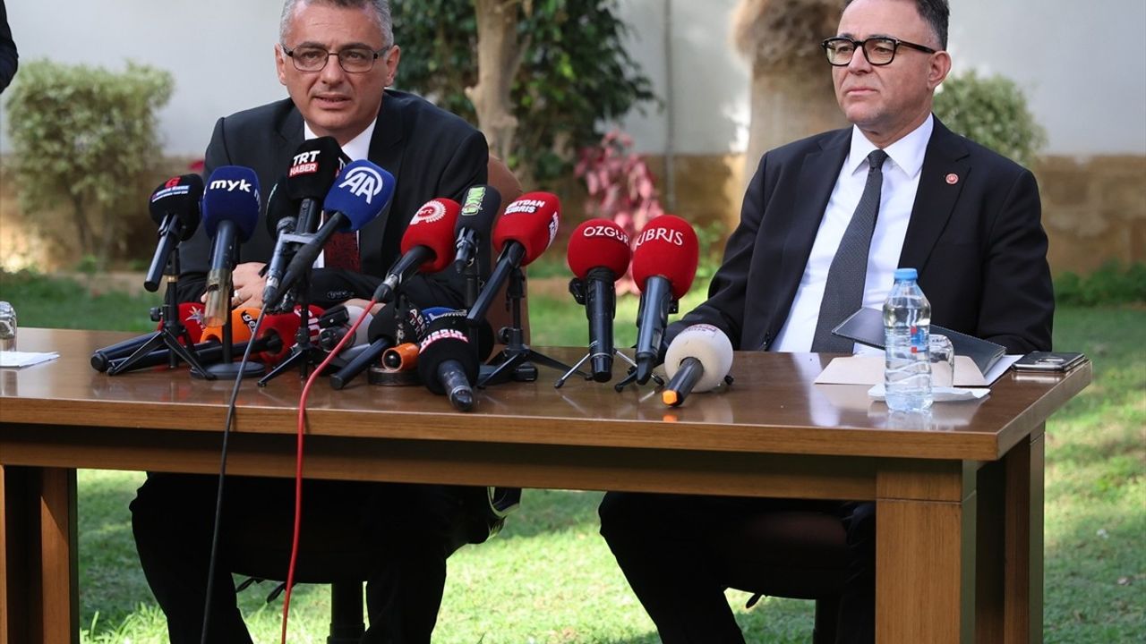 KKTC'nin Yeni Cumhurbaşkanı Tufan Erhürman Mazbatasını Aldı