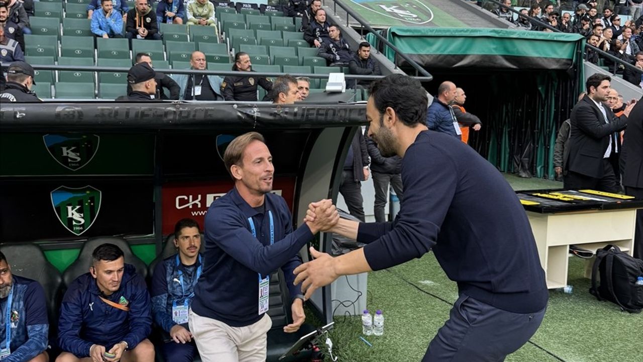 Kocaelispor ve Corendon Alanyaspor İlk Yarıda Berabere Kaldı