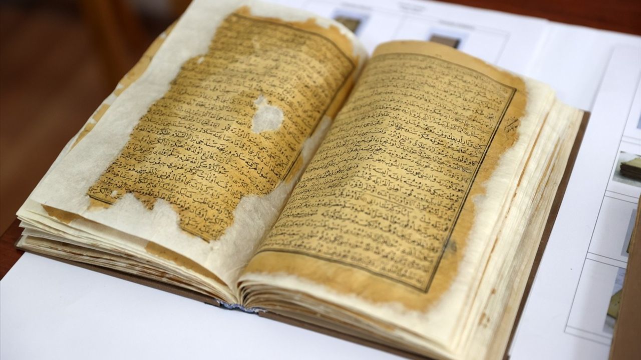 Konya'da Cilt ve Kağıt Restorasyonu Sergisi Açıldı