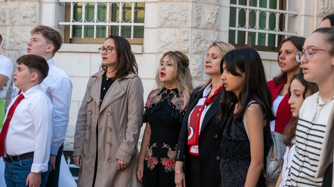 Kudüs'te Türkiye'nin 102. Yılı Coşkuyla Kutlandı