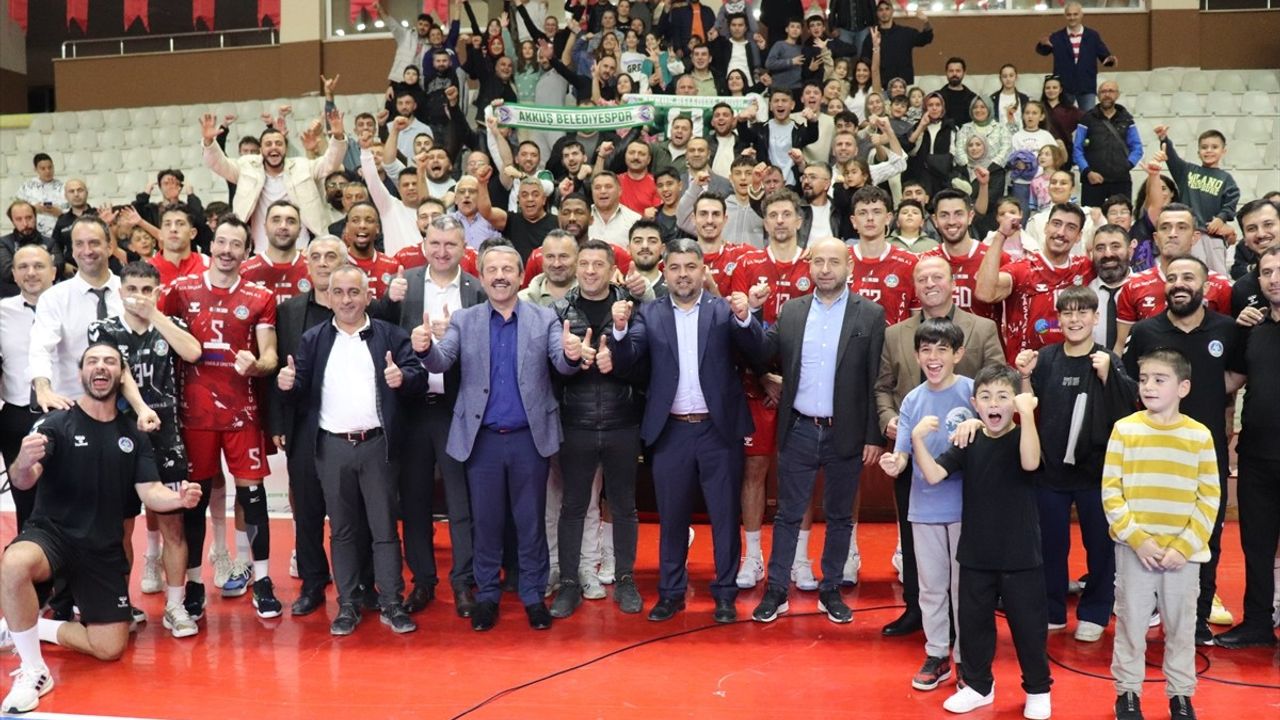 Kuşgöz İzmir Vinç Akkuş Belediyespor, Cizre'yi Yendi!
