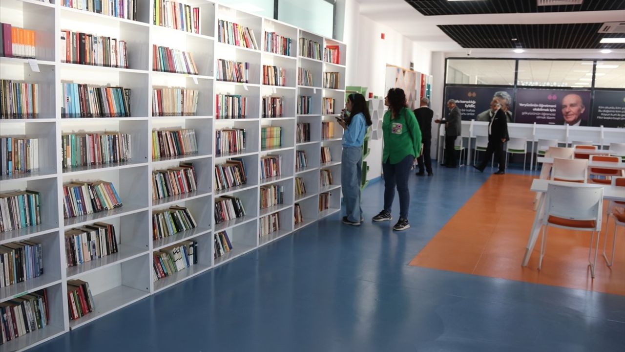 Malatya'da Çilesiz Kütüphanesi Hizmete Açıldı
