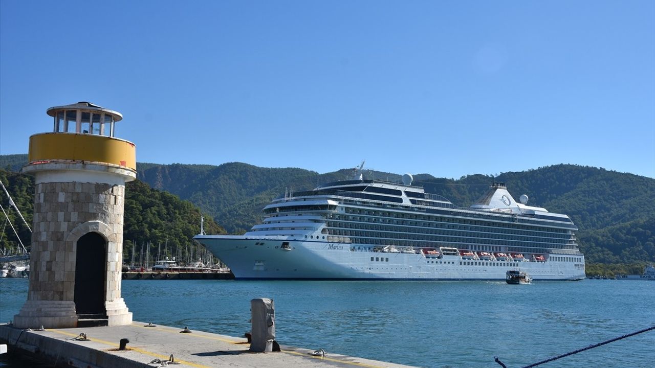 Marmaris'e Gelen Lüks Kruvaziyer: Marina