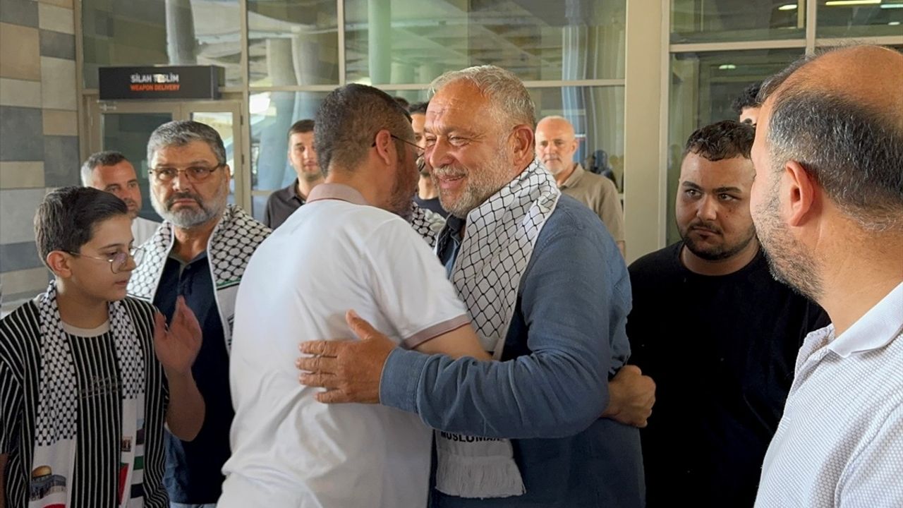 Mersin'de Karşılanan Aktivist Bekir Turunç: 'Gazze için Yeniden Varız'