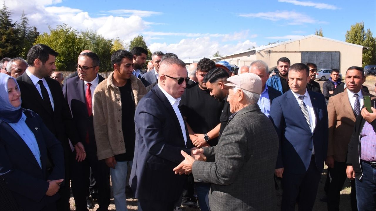 MHP Genel Başkan Yardımcısı Yönter, Afyonkarahisar'da Temel Atma Törenine Katıldı