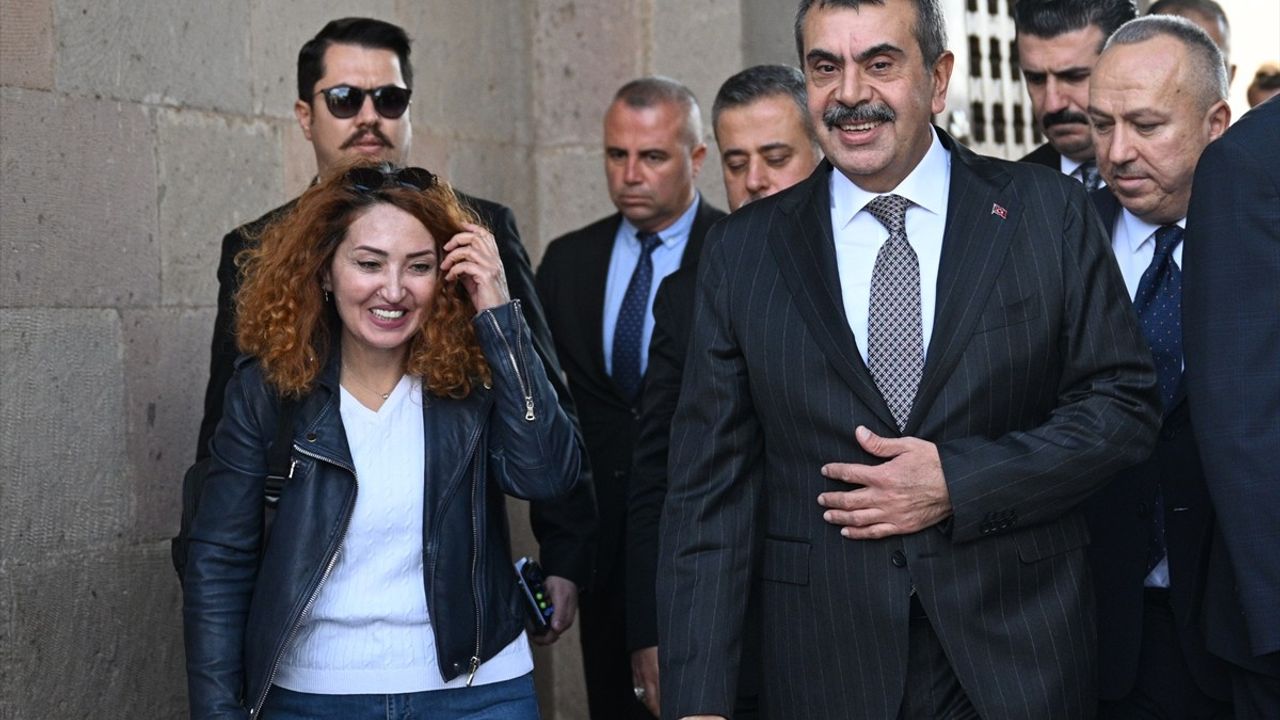 Milli Eğitim Bakanı Tekin Nevşehir'de Ziyaretlerde Bulundu
