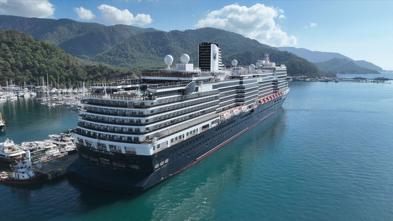 MS Nieuw Statendam Kruvaziyeri 2 Bin 594 Turist Getirdi