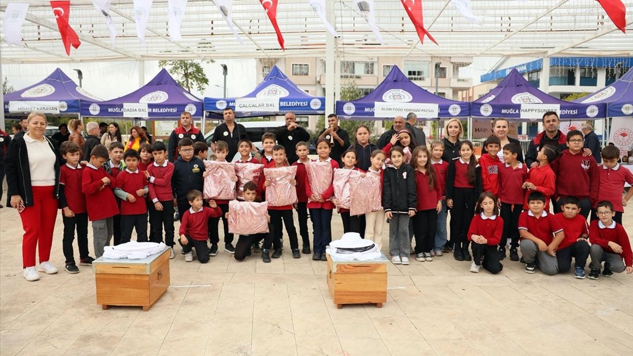 Muğla'da Çam Balı Hasat Şenliği Coşkusu Yaşandı