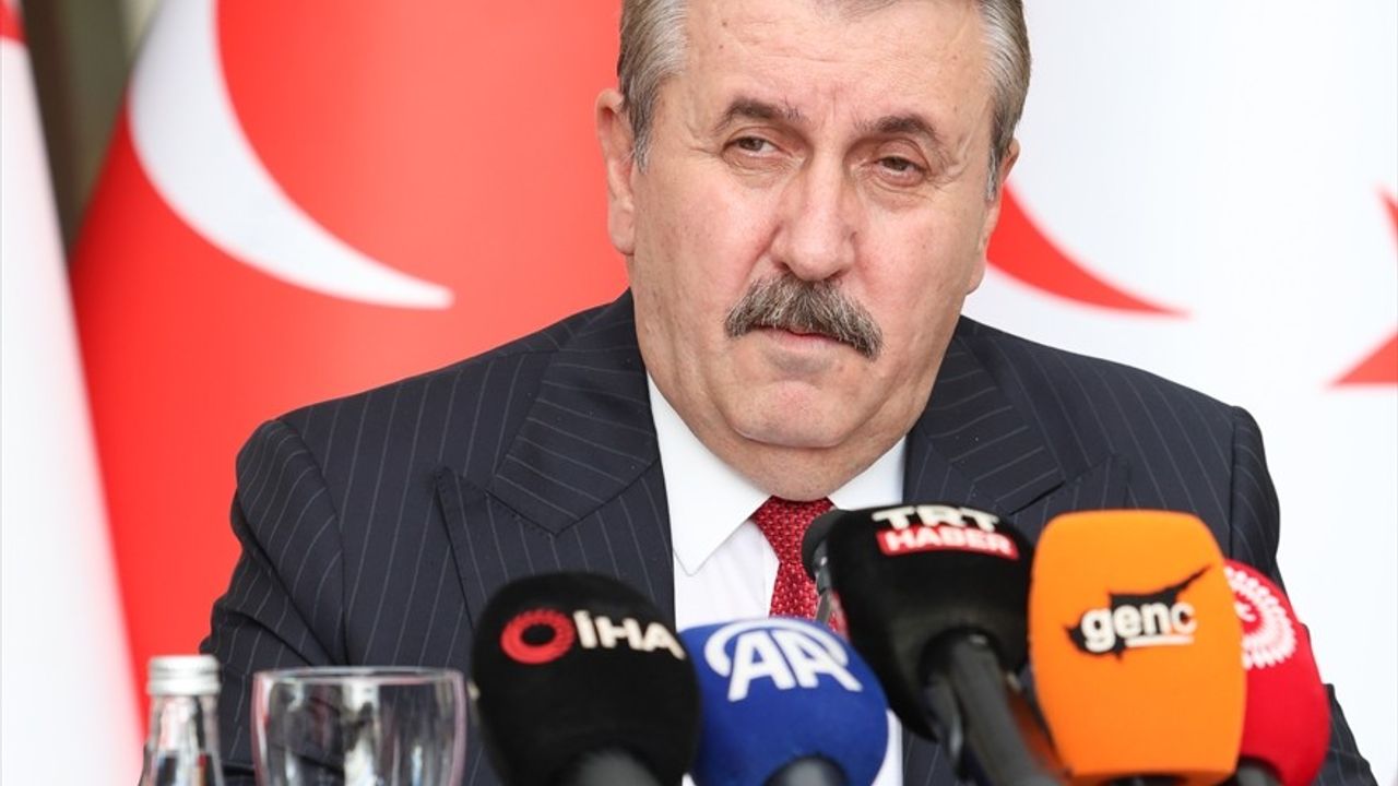 Mustafa Destici: "İsrail Gazze'yi İlginç Bir Hedef Olarak Görüyor"