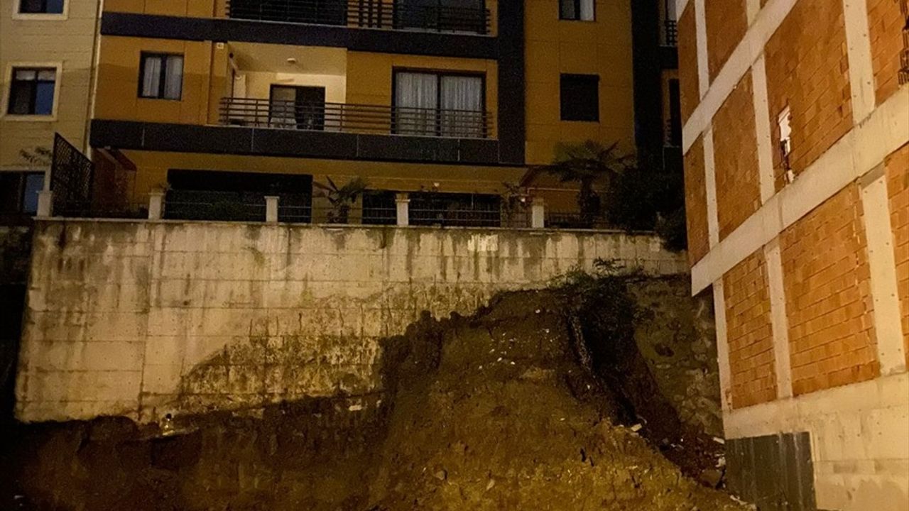 Ordu'da Temel Kazısı Nedeniyle İki Bina Boşaltıldı