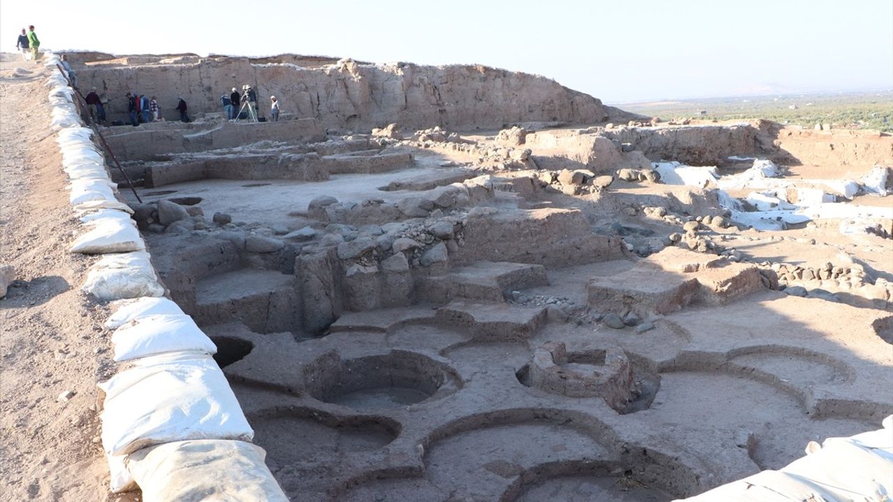 Oylum Höyük Kazılarında Yeni Hitit Belgeleri Ortaya Çıktı