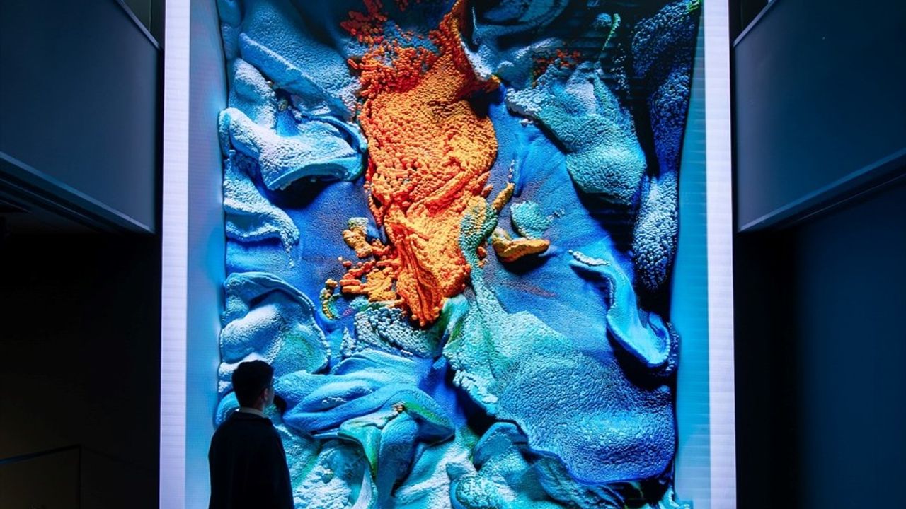 Refik Anadol'un 'Türkiye-Flora' Eseri İle Sanat Dünyasında Yeni Bir Dönem Başlıyor