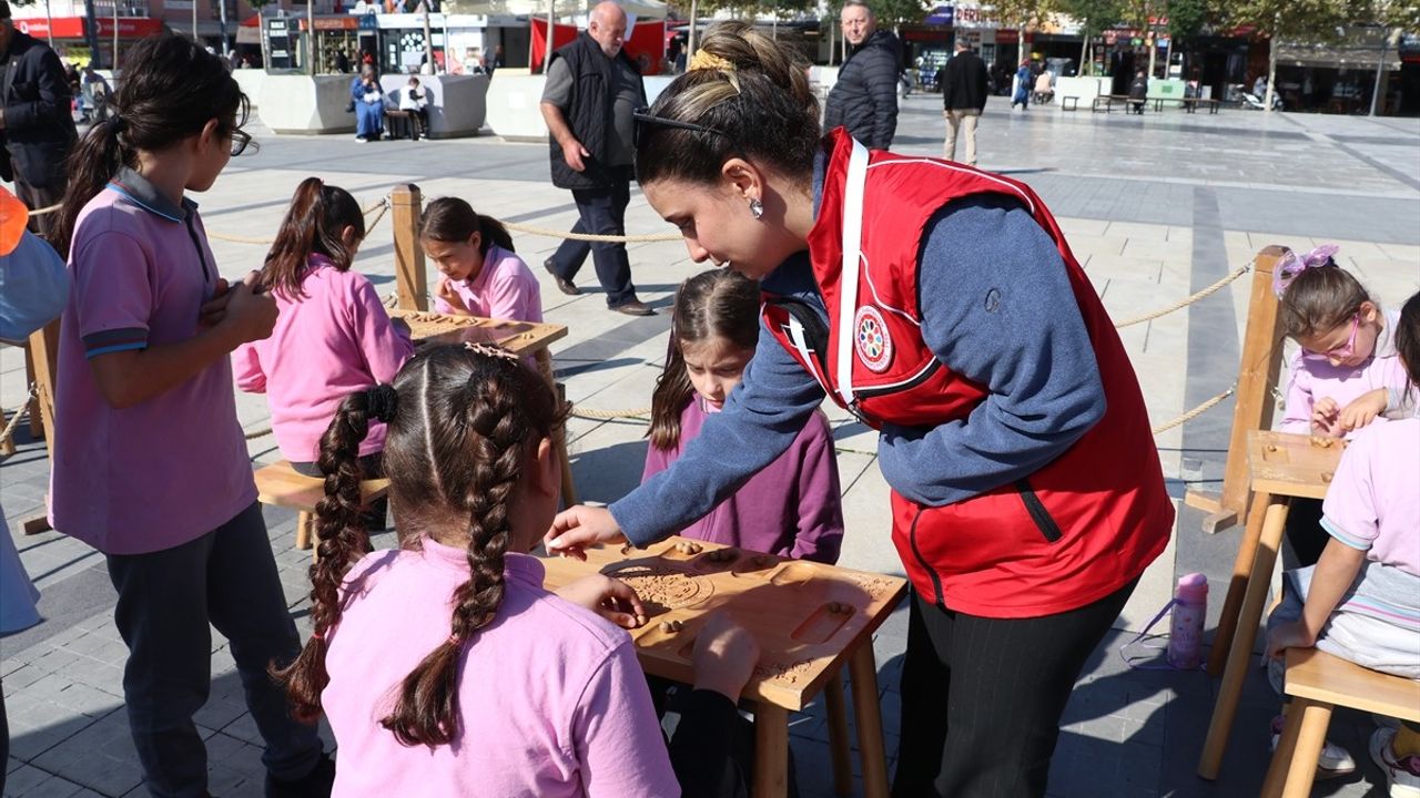 Sakarya'da Geleneksel Oyunlar Tırı Etkinliği