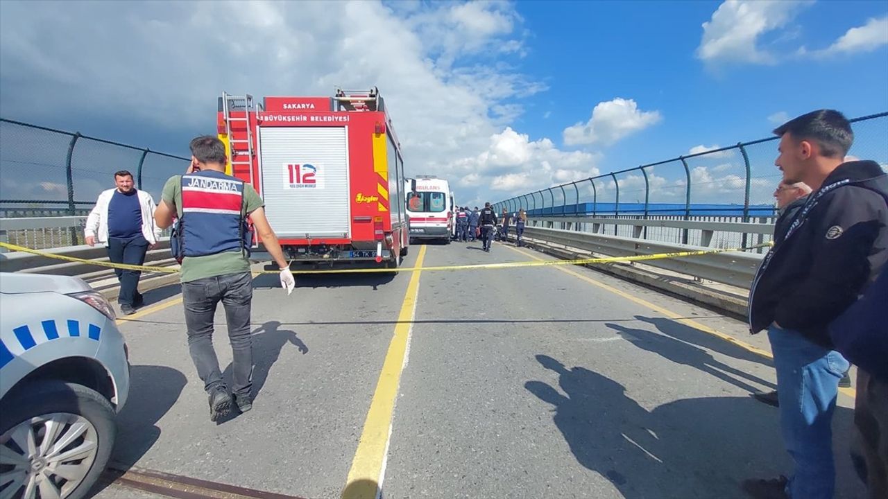 Sakarya'da Trafik Kazası: 2 Jandarma Şehit Oldu