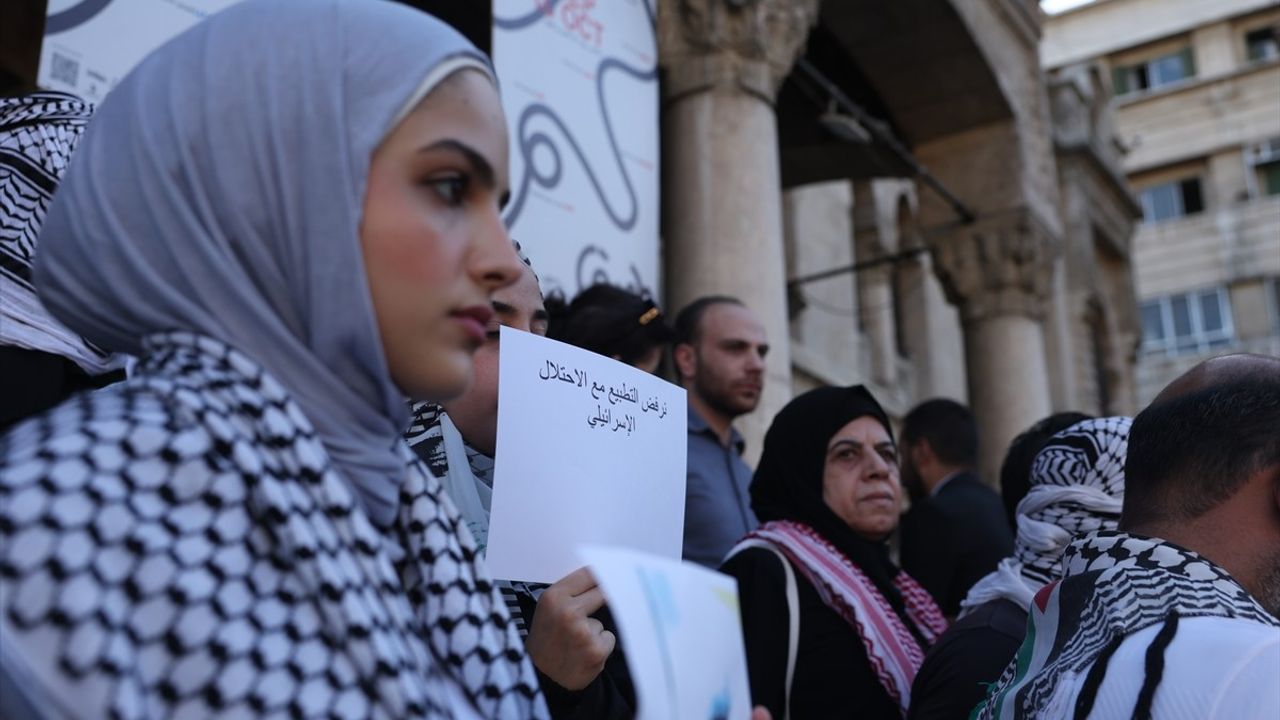 Şam'da Küresel Sumud Filosu'na Destek Gösterisi