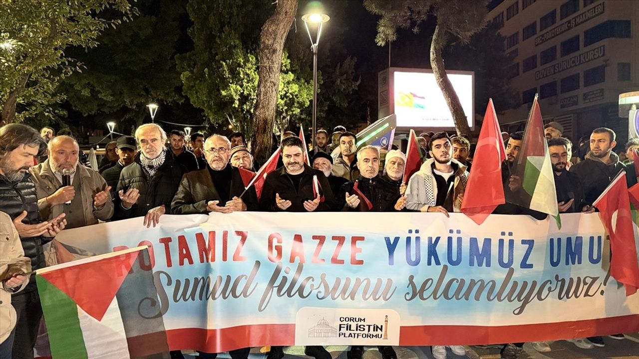 Samsun ve Çorum'da İsrail'in Küresel Sumud Filosu'na Saldırısına Protesto