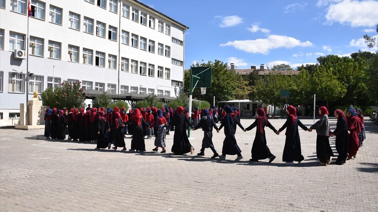 Şanlıurfa'dan Küresel Sumud Filosu'na Destek Koreografisi