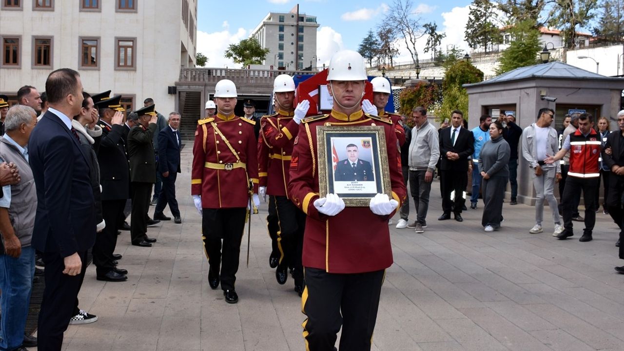 Şehit Jandarma Uzman Çavuş Arif Özdemir Kırıkkale'de Uğurlandı