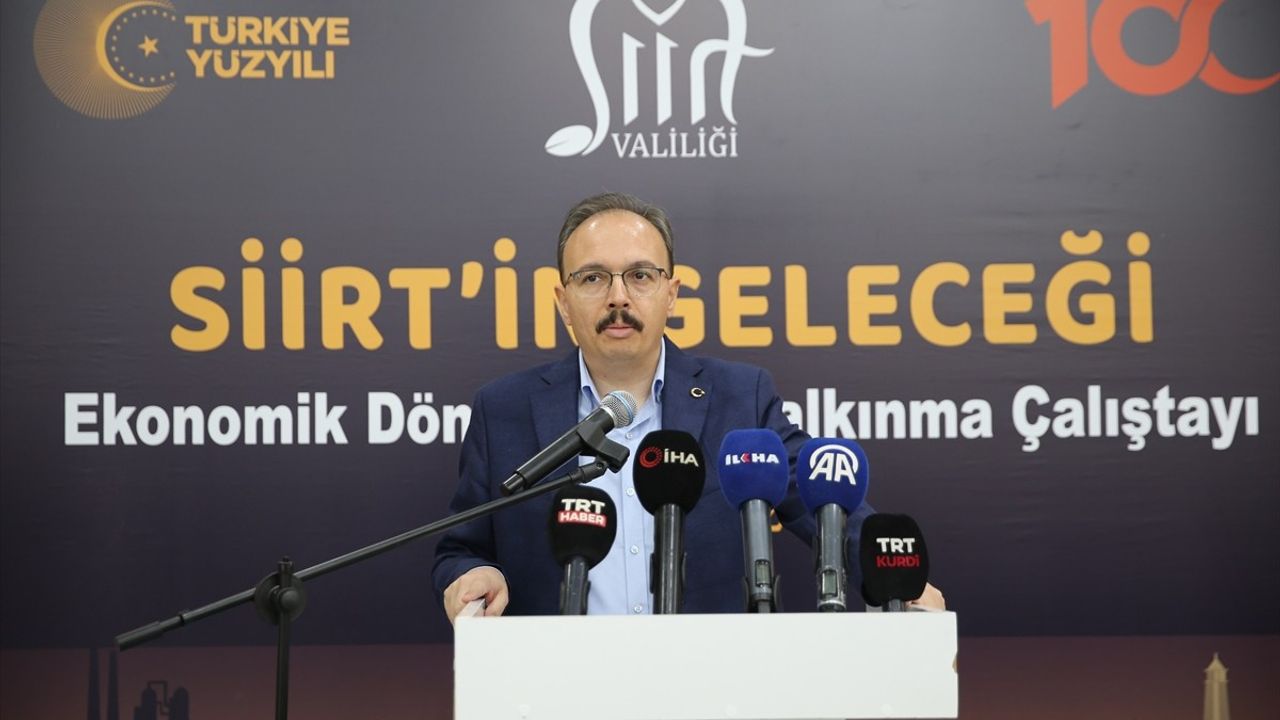 Siirt'in Geleceği İçin Ekonomik Dönüşüm Çalıştayı Düzenlendi