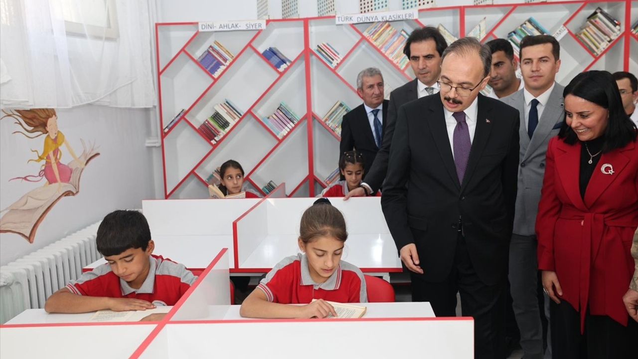 Siirt'te Şehitler Kütüphanesi Açıldı