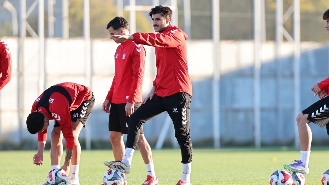Sivasspor, Ümraniyespor Maçına Hazırlanıyor