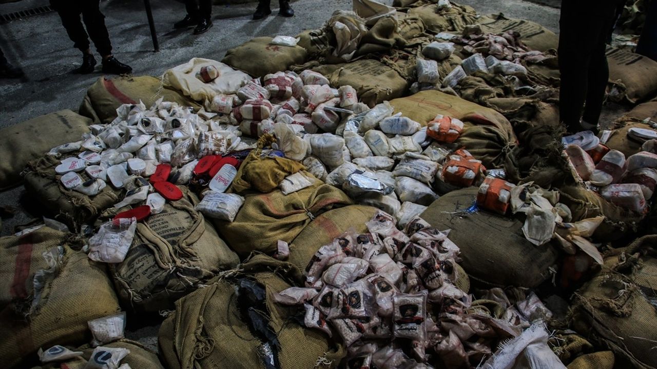 Suriye'de Uyuşturucu Operasyonu: 12 Milyon Kaptagon Hap Ele Geçirildi