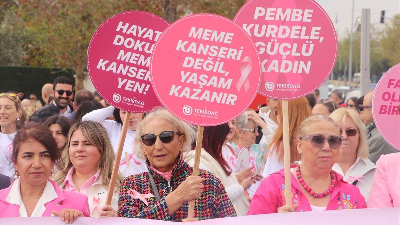 Tekirdağ'da Meme Kanseri Farkındalık Yürüyüşü Düzenlendi