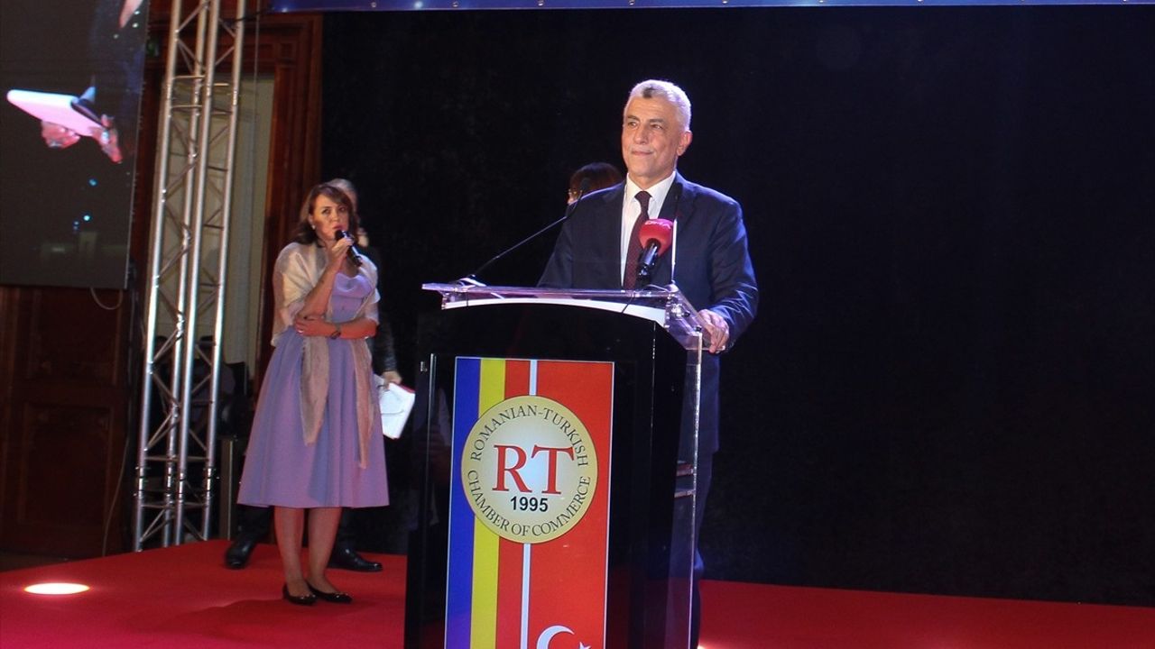 Ticaret Bakanı Bolat'tan Romanya'da 29 Ekim Mesajı