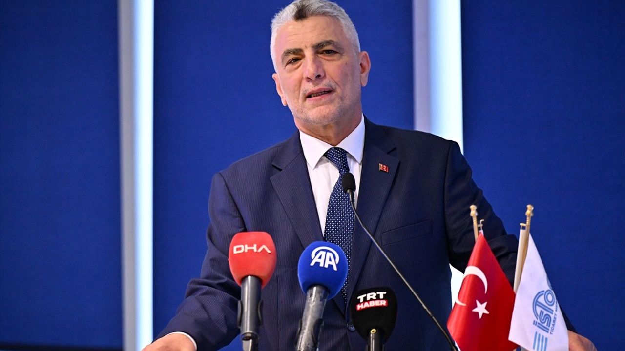 Ticaret Bakanı Ömer Bolat, İSTOÇ Esnafıyla Buluştu: Fiyat Etiketi Düzenlemeleri Yolda
