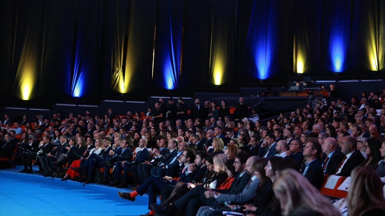 Tiran'da Batı Balkanlar Yatırım Forumu Gerçekleşiyor