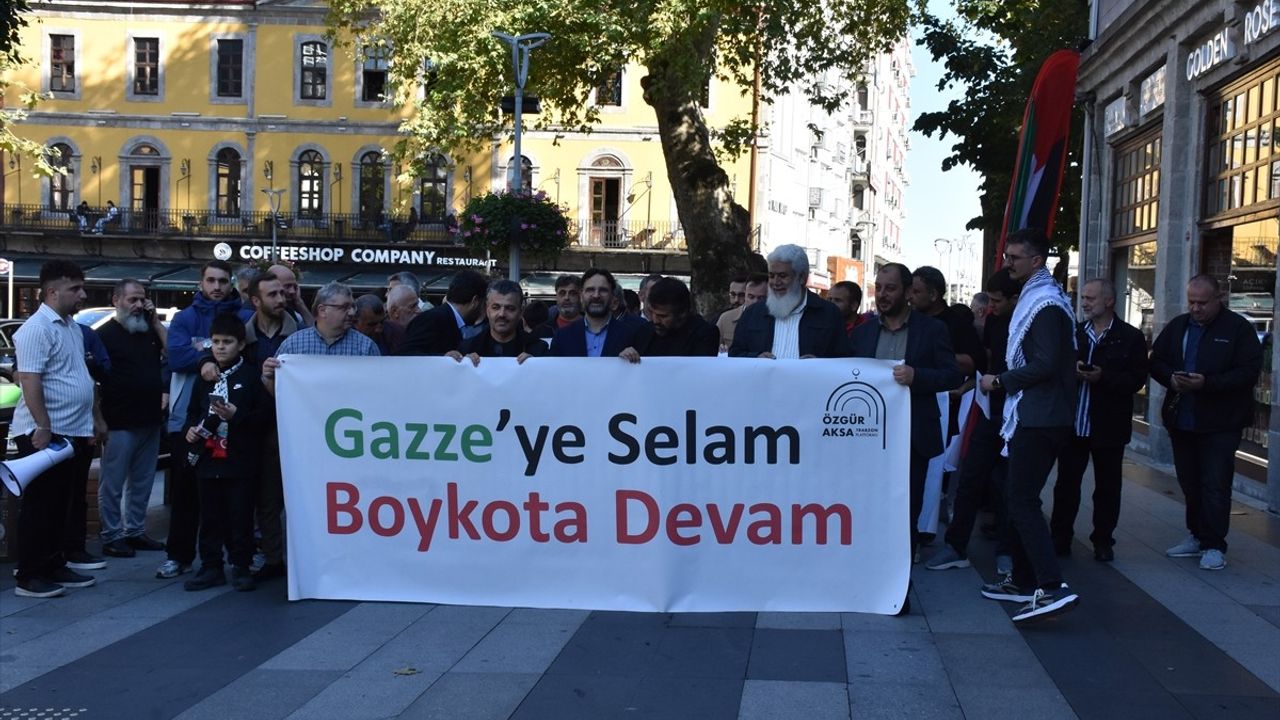 Trabzon'da Filistin İçin Destek Yürüyüşü Düzenlendi