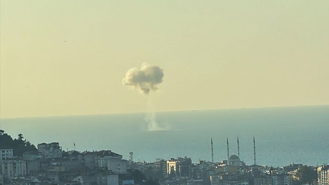Trabzon'da İnsansız Deniz Aracı Kontrollü Şekilde İmha Edildi
