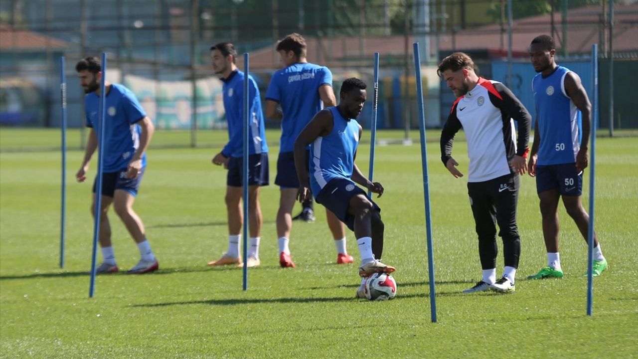 Trabzonspor, Çaykur Rizespor Maçına Hazırlanıyor