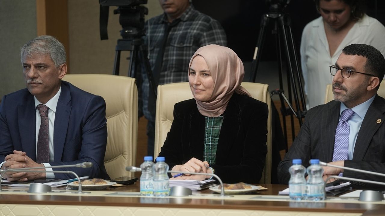 Turizm ve Vakıflarla İlgili Kanun Teklifi Komisyonda Görüşülmeye Başlandı