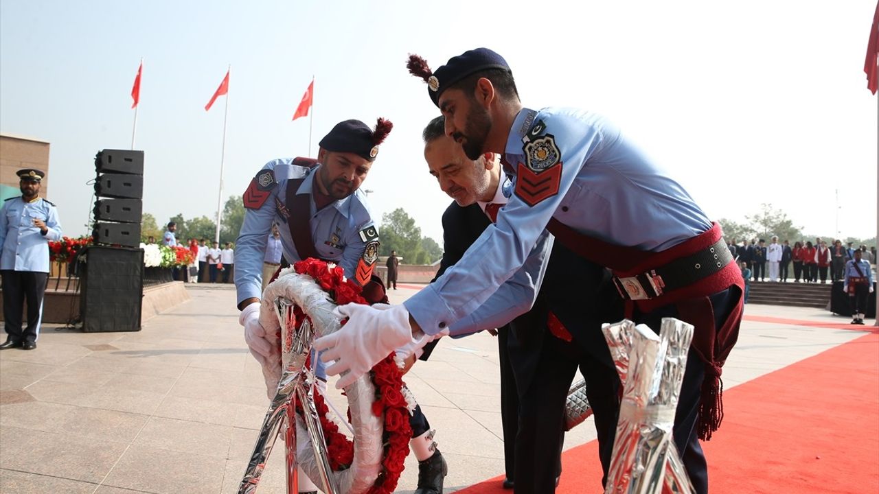 Türkiye Cumhuriyeti'nin 102. Yılı İslamabad'da Kutlandı