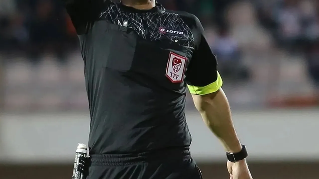 Türkiye Futbolunda Bahis Skandalı: 371 Hakem Serbest Bahis Oynamış!