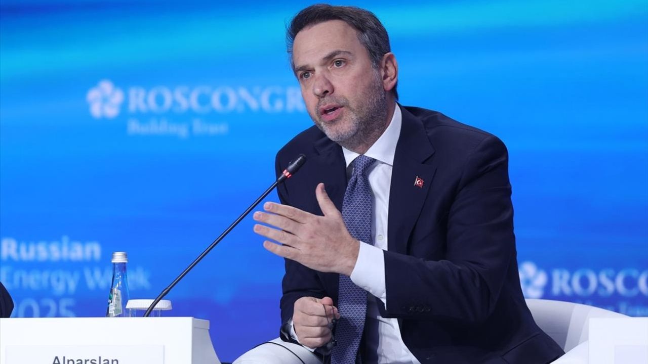 Türkiye'nin Enerji Stratejisi: 'Türk Yolu' ile Esneklik ve Çeşitlilik