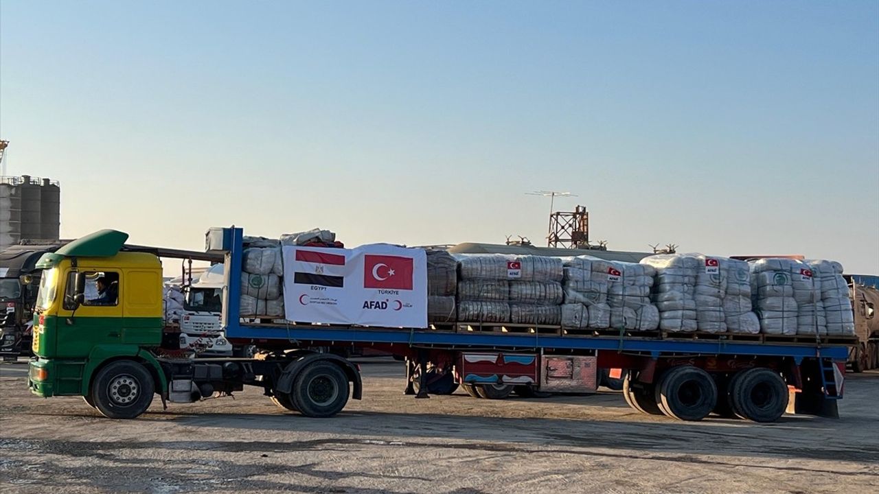 Türkiye'nin Gazze'ye Yönelik Yardımları Sürüyor