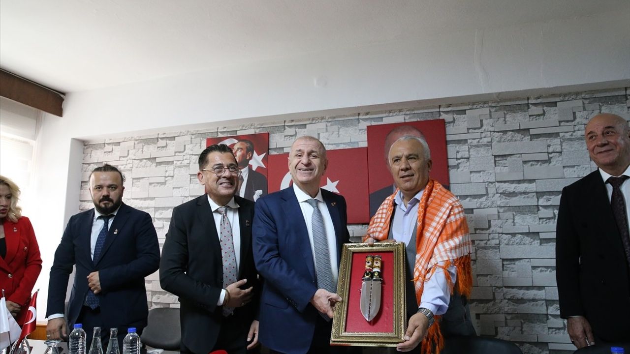 Ümit Özdağ Denizli'de Temaslarda Bulundu