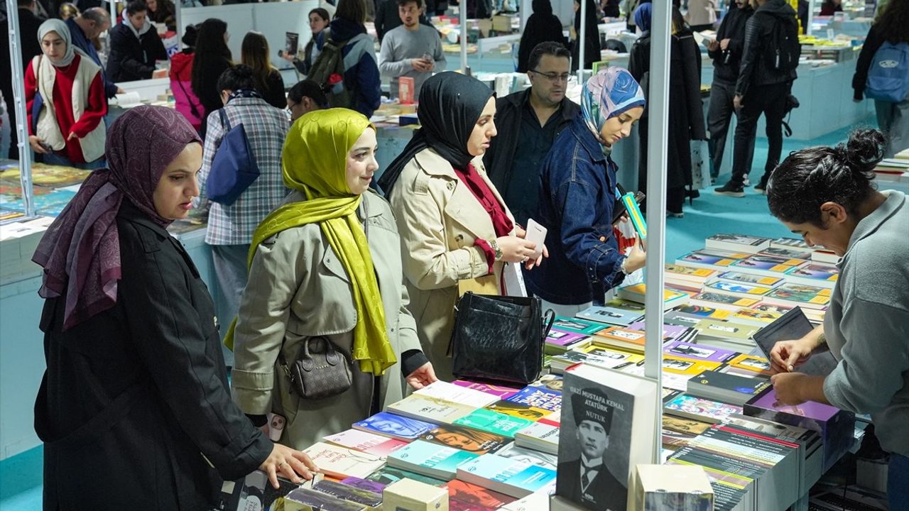 Üsküdar'da Filistin'e Şiirlerle Destek
