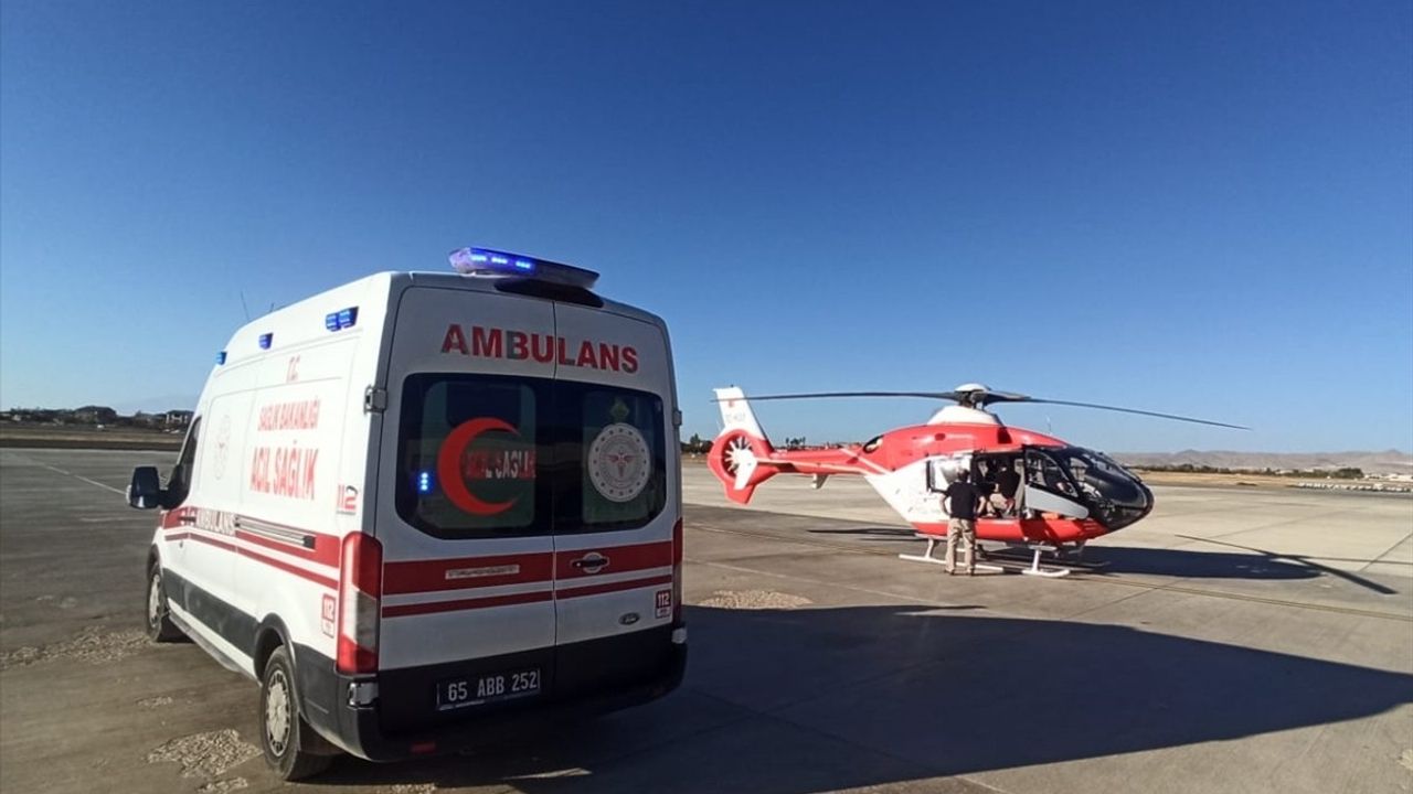 Van'da Tedavi Altındaki Bebek İstanbul'a Uçakla Sevk Edildi