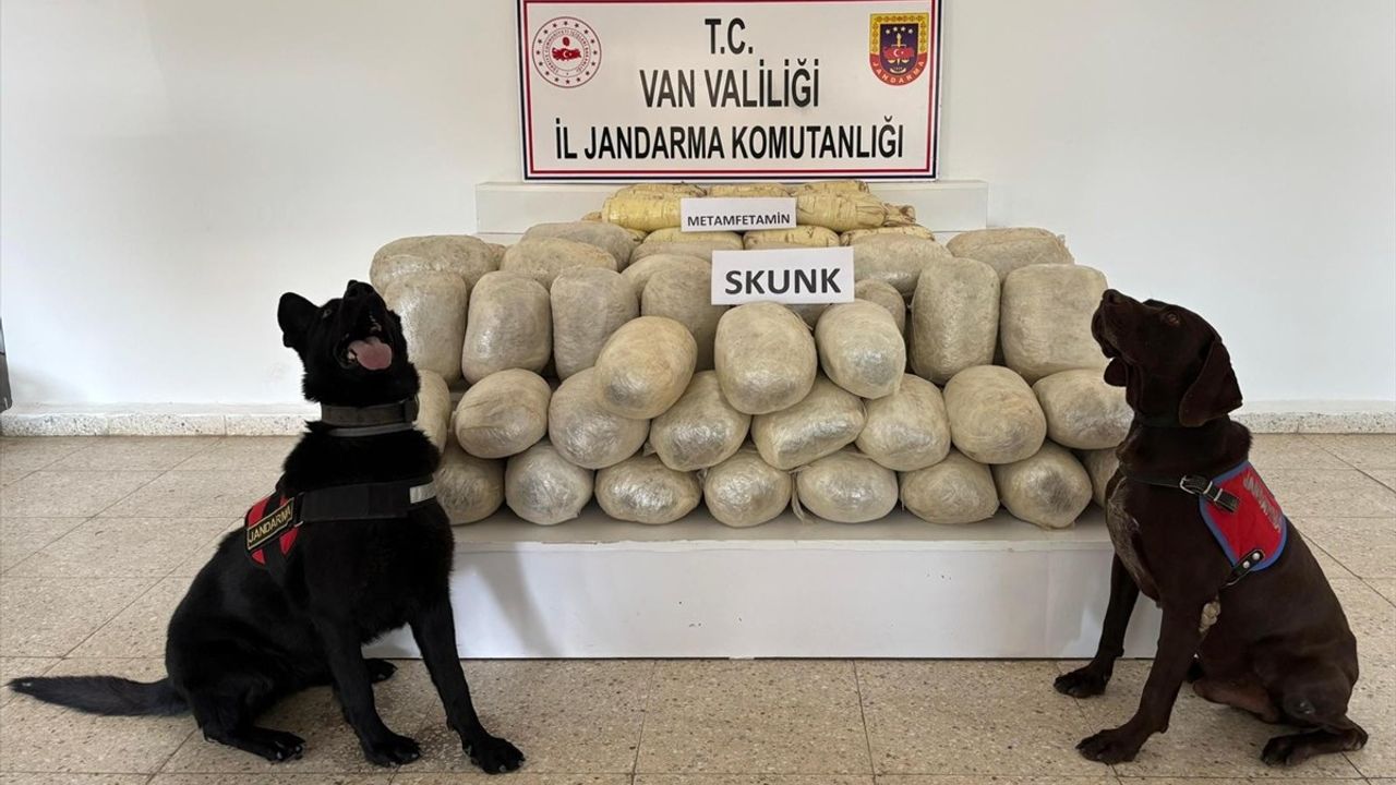 Van'da Uyuşturucu Operasyonu: 106 Kilo 800 Gram Madde Ele Geçirildi
