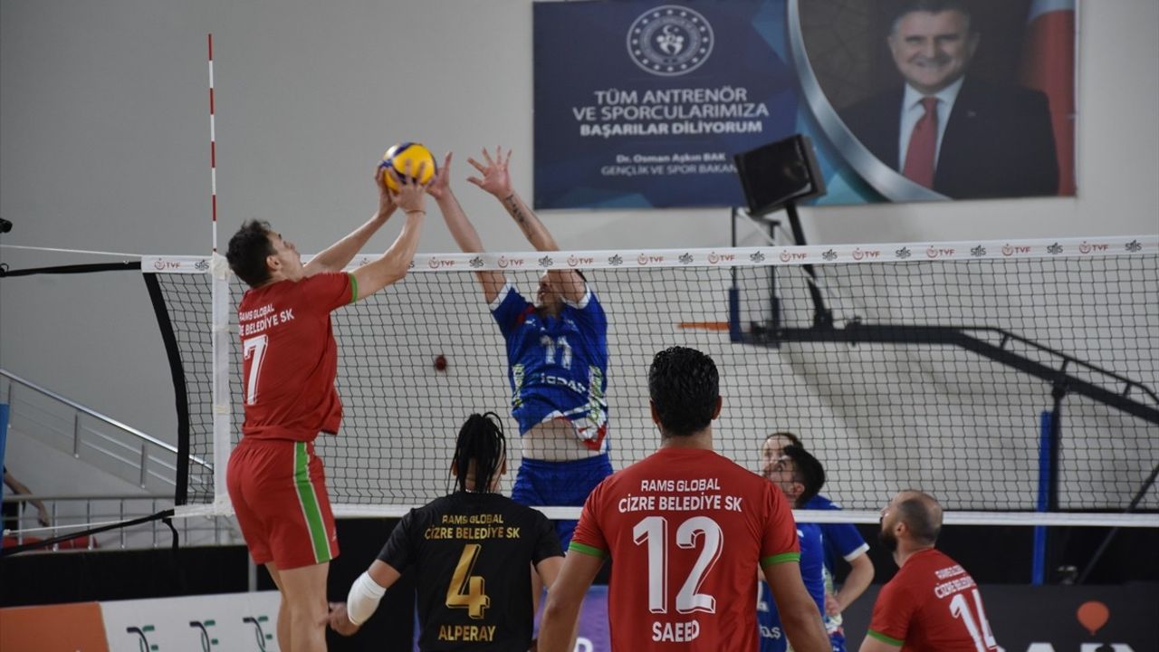 Voleybolda İlk Hafta Mücadelesi: İstanbul BŞB Galip Geldi