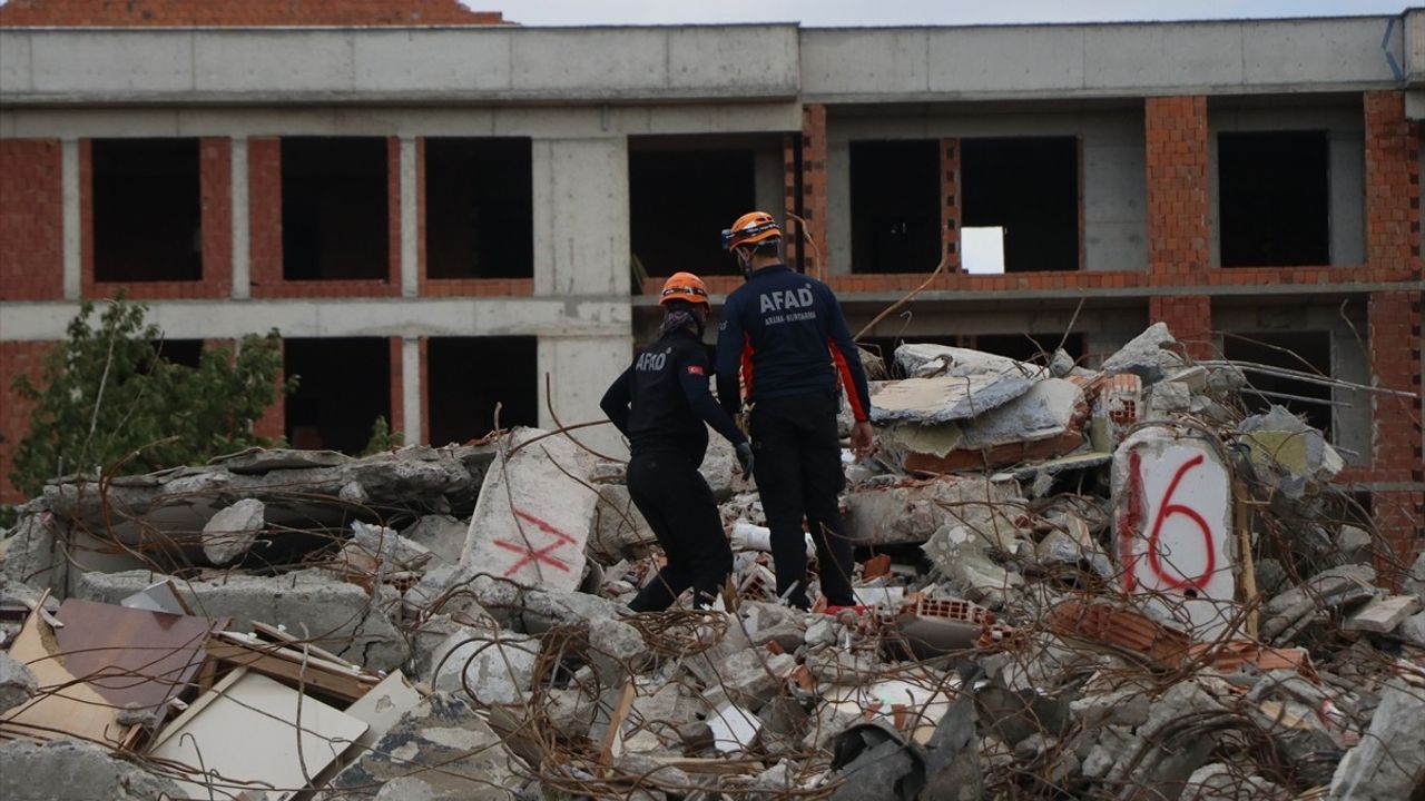 Yalova'da Büyük Ölçekli Deprem Tatbikatı Başladı