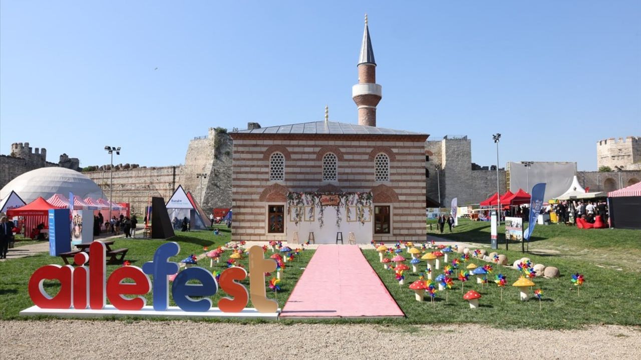 Yedikule Hisarı'nda Aile Festivali Coşkusu