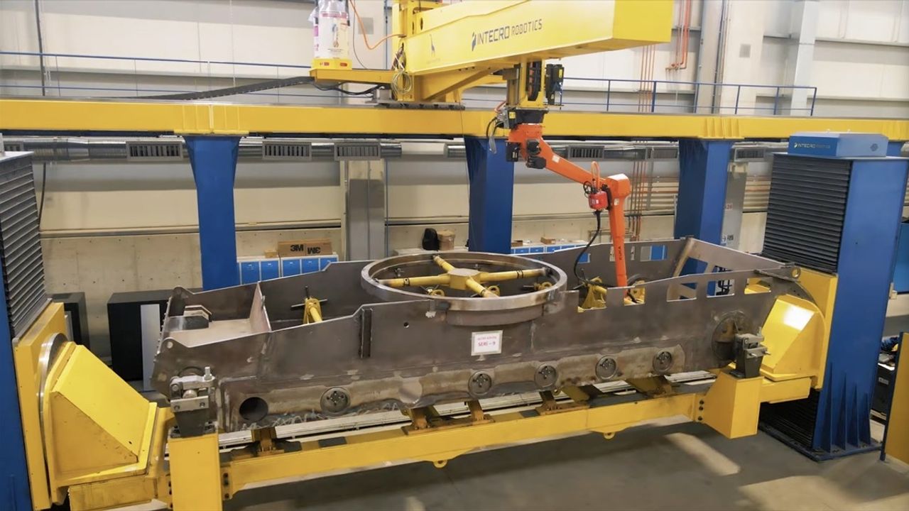 Yerli Robotlar ALTAY Tankı Üzerinde Görevde